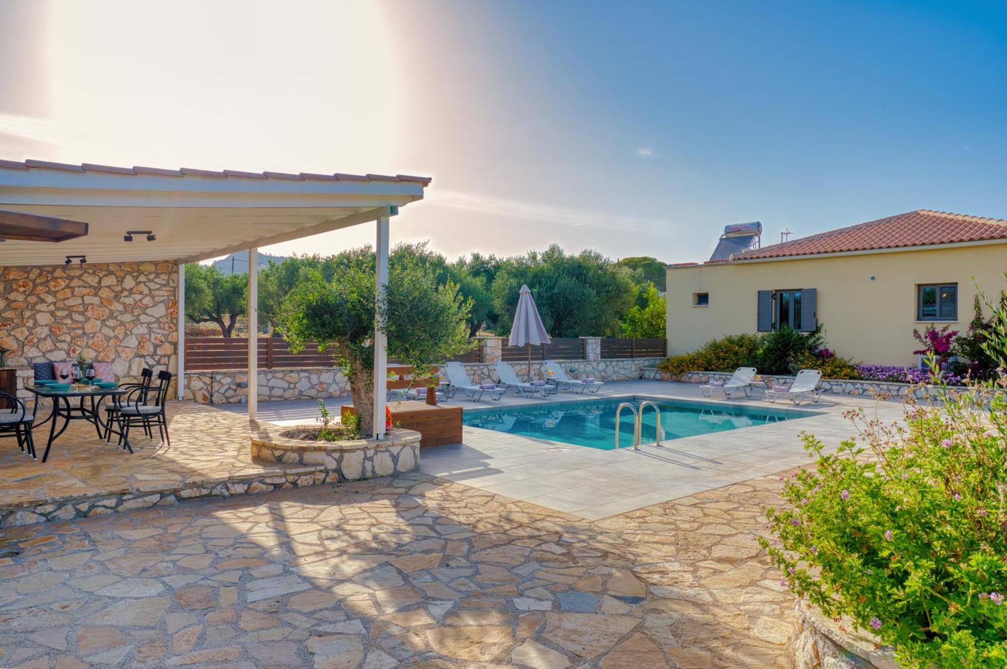 Astarte Villas - Astra Private Villas With Pool Vasilikí Eksteriør bilde