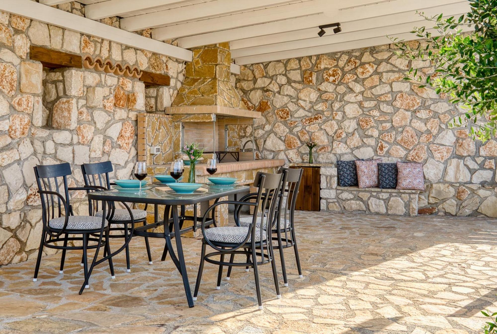 Astarte Villas - Astra Private Villas With Pool Vasilikí Eksteriør bilde