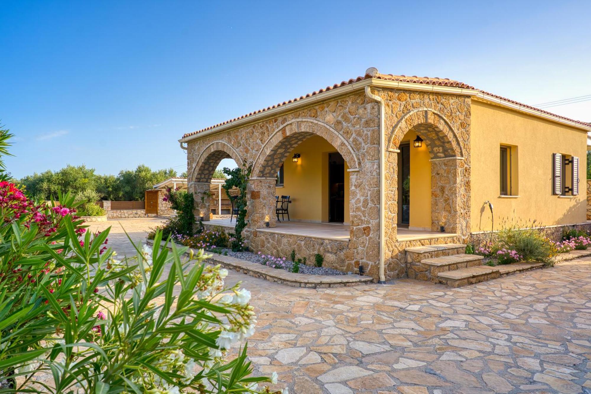 Astarte Villas - Astra Private Villas With Pool Vasilikí Eksteriør bilde